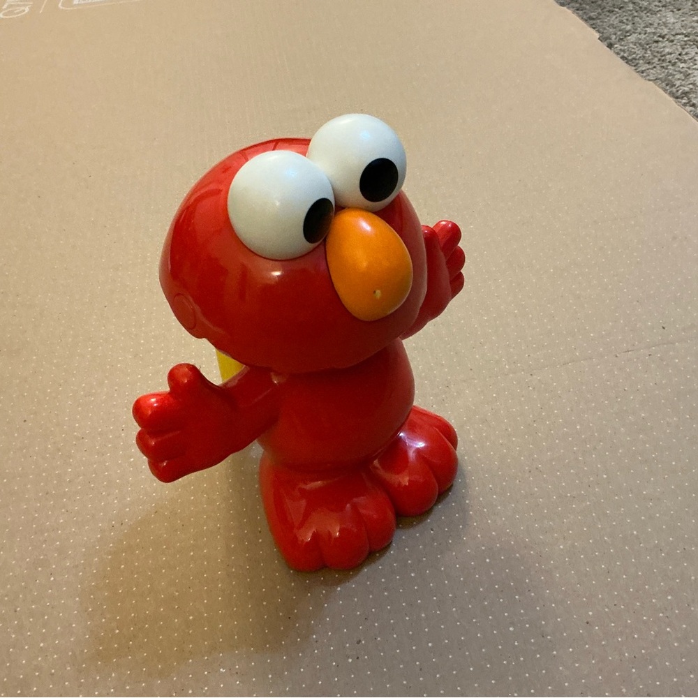 Vintage 2005 Laughing Elmo Sesame Street Tickle Me Elmo Little Tikes Flashlight